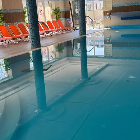 ホテル Matyas Kiraly Gyogy- Es Wellness 3*