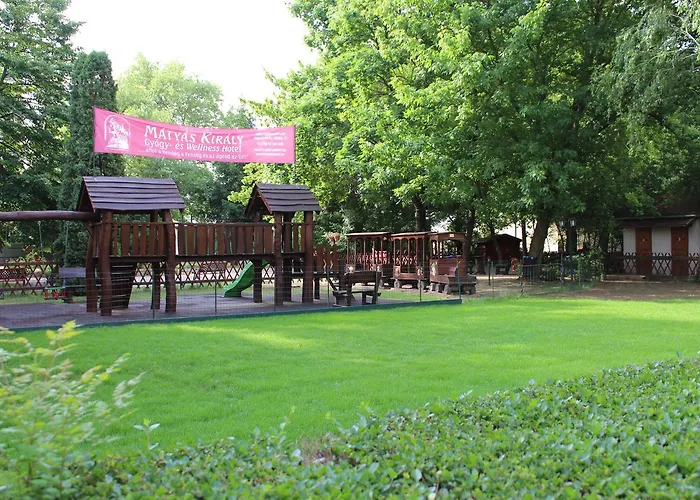 Matyas Kiraly Gyogy- Es Wellness Hotell 3*