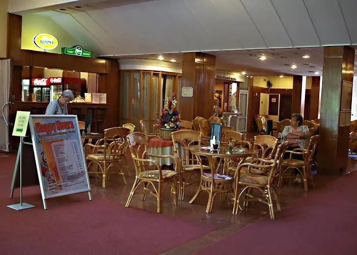 Hotell Matyas Kiraly Gyogy- Es Wellness